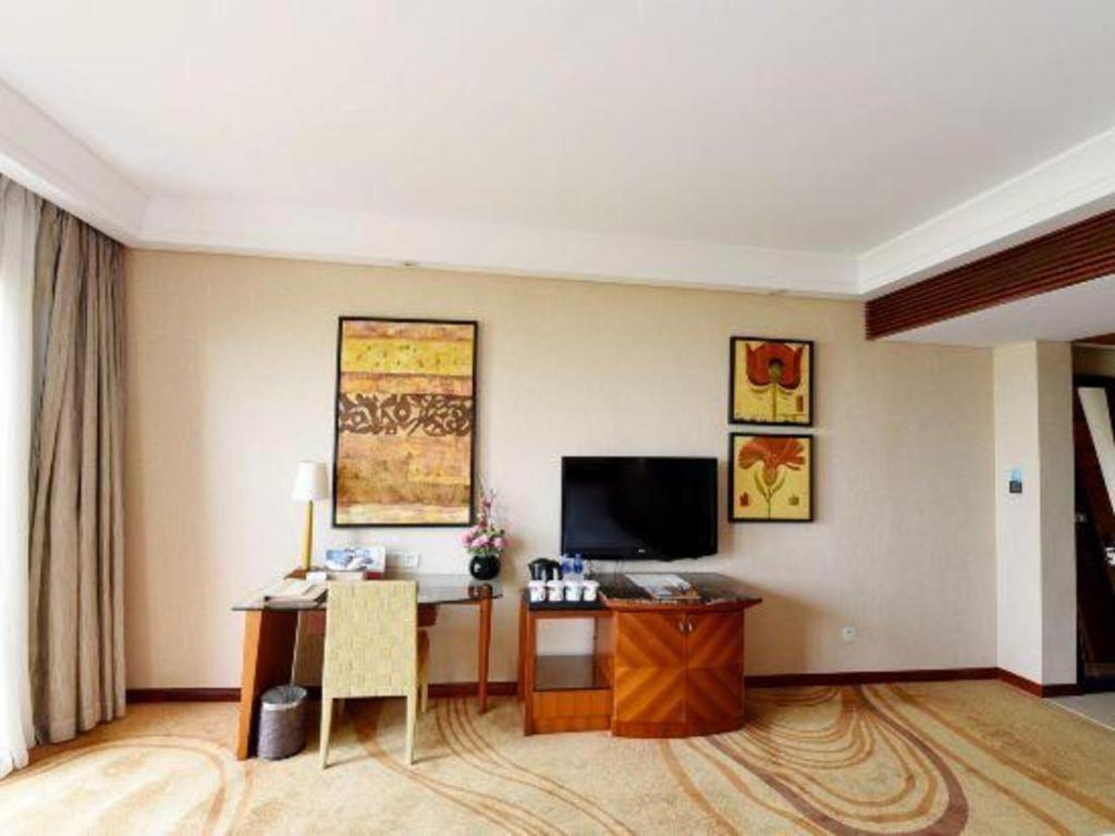 Ocean Spring Metropark Hotel Zhuhai Exteriör bild